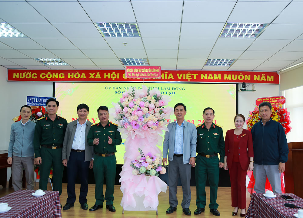 Các đơn vị thăm, chúc mừng Sở Giáo dục và Đào tạo Lâm Đồng nhân Ngày Nhà giáo Việt Nam 20/11