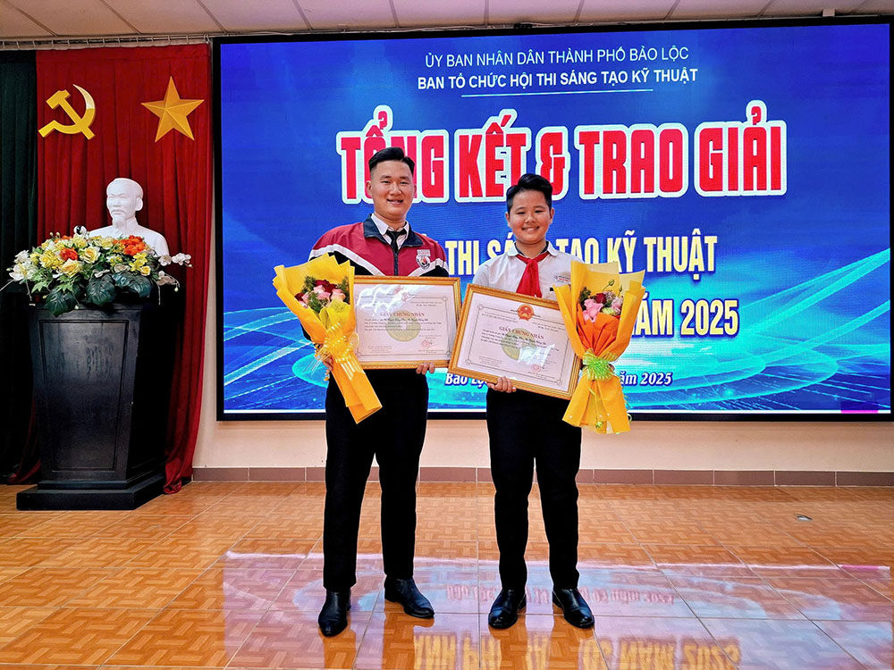  Hai anh em cùng chung niềm đam mê sáng tạo!