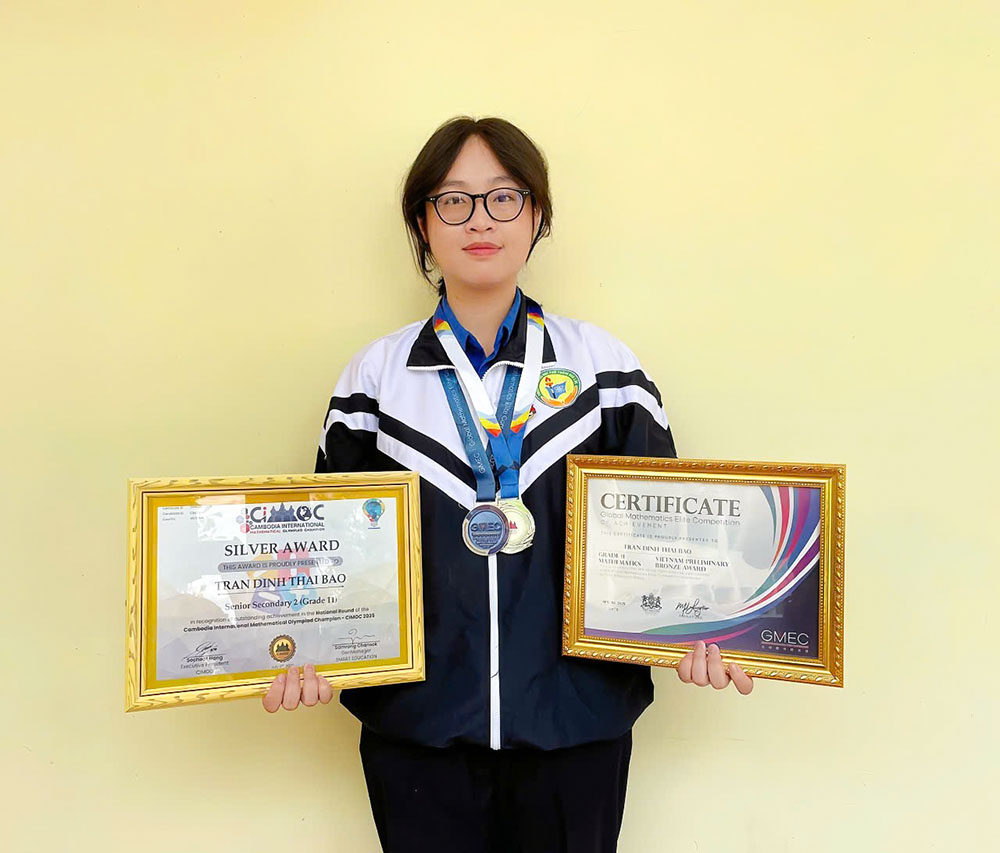 Thắp sáng ngọn lửa tri thức từ niềm đam mê Toán học
