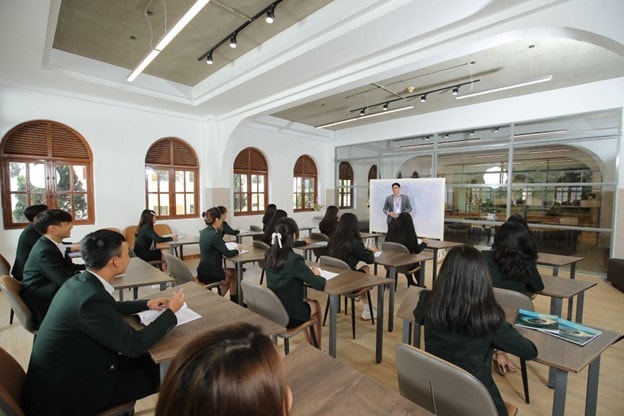 Lấy người học làm trung tâm trong giáo dục lý luận chính trị