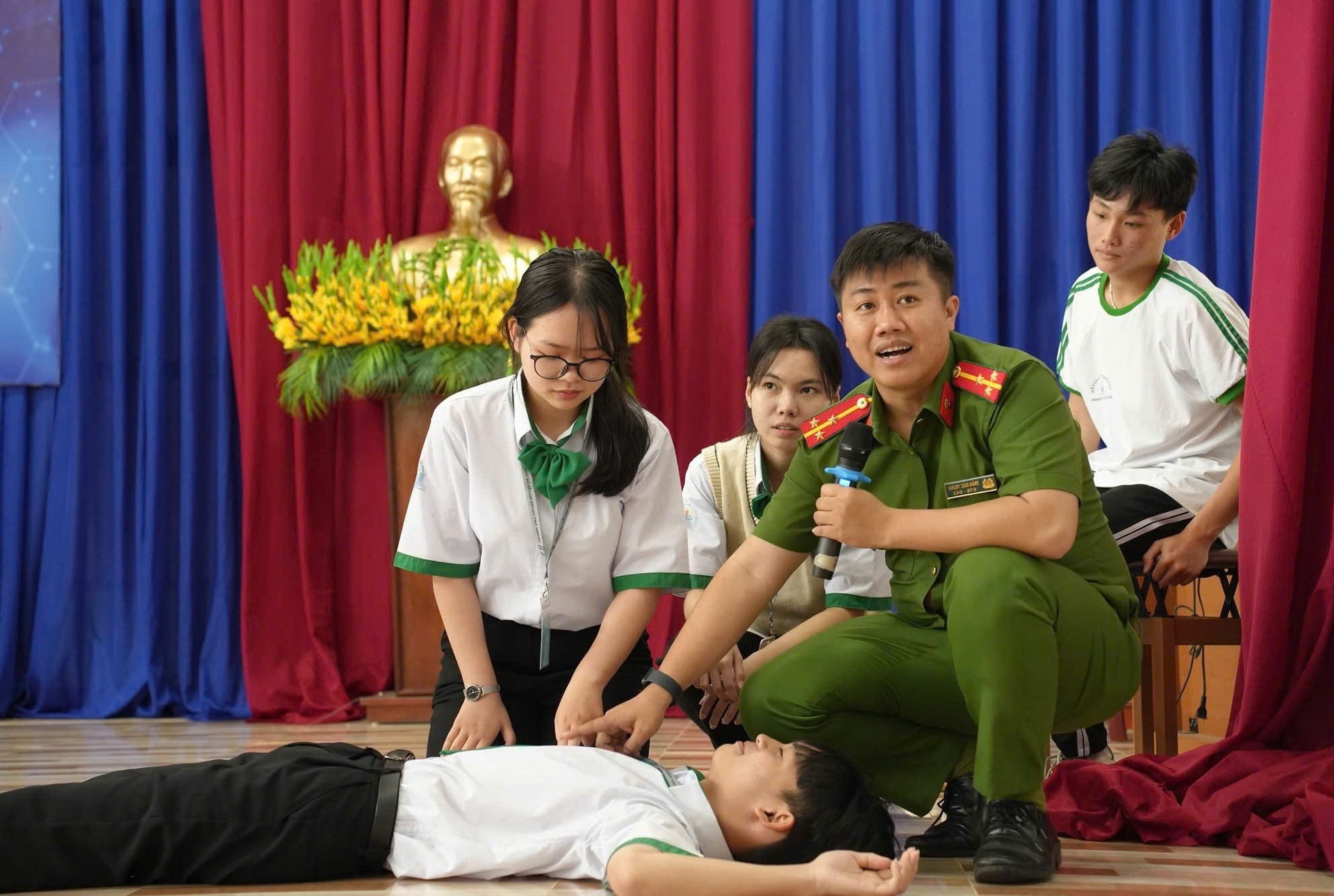 Trang bị kỹ năng sống cho học sinh qua những giờ ngoại khóa