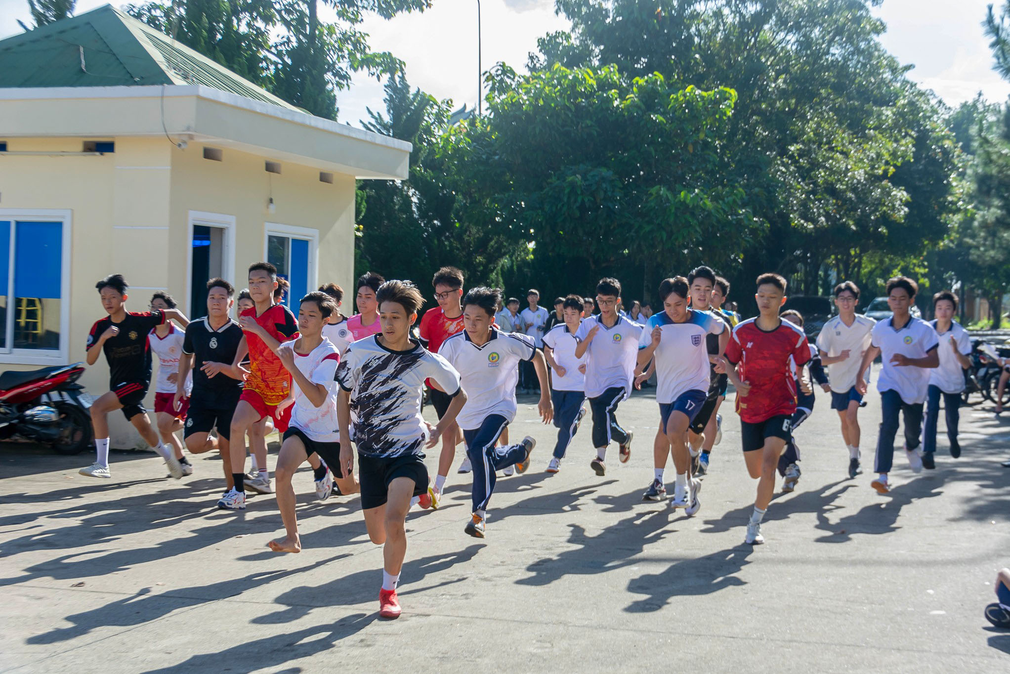 Hội khỏe Phù Đổng Trường THPT Bảo Lộc – Sân chơi bổ ích, rèn luyện sức khỏe và tinh thần đoàn kết