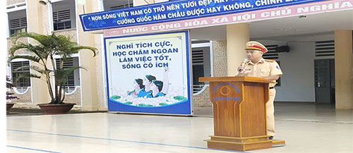 Trường THPT Lương Thế Vinh tổ chức tuyên truyền an toàn giao thông, an ninh trật tự và phòng chống tệ nạn xã hội