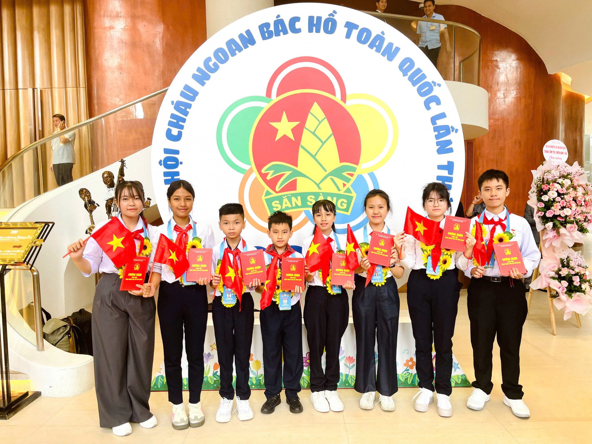 Đoàn đại biểu thiếu nhi Lâm Đồng tham gia nhiều hoạt động tại Đại hội Cháu ngoan Bác Hồ toàn quốc