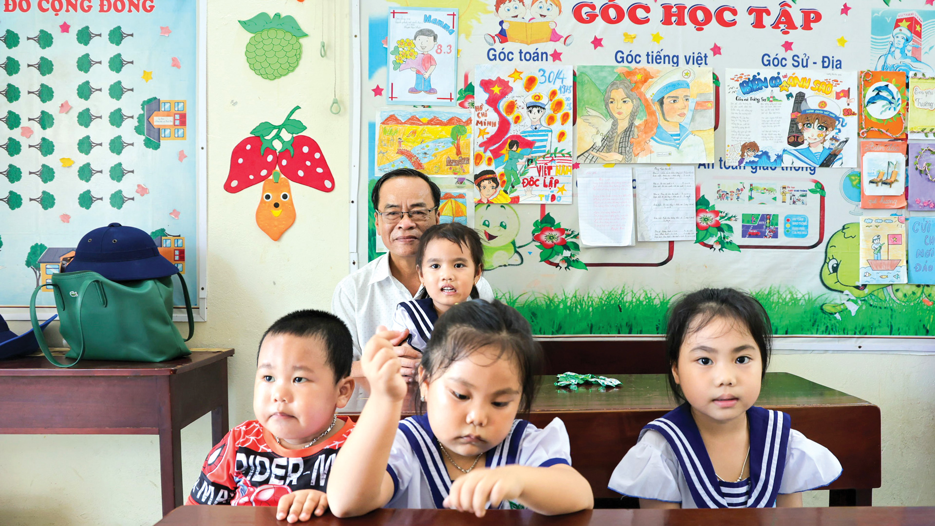 Nơi ước mơ tuổi thơ neo đậu