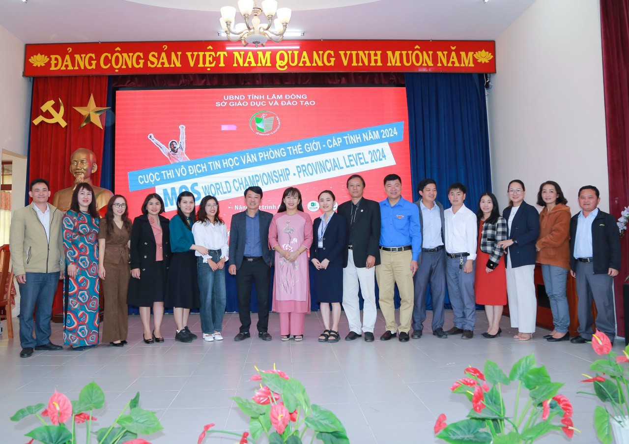 Đại sứ MOS của Việt Nam năm 2024, tham dự Vòng chung kết Cuộc thi Vô địch tin học văn phòng Thế giới tại Anaheim, California, Hoa Kỳ