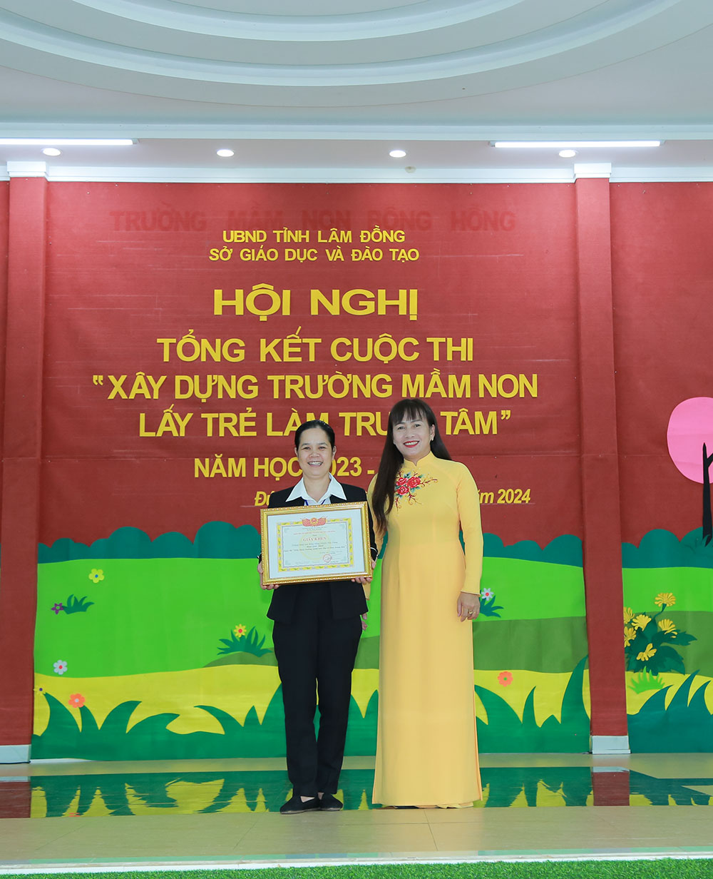 Trường mầm non Bông Hồng, huyện Đức Trọng đoạt giải Nhất cuộc thi “xây dựng trường mầm non lấy trẻ làm trung tâm”