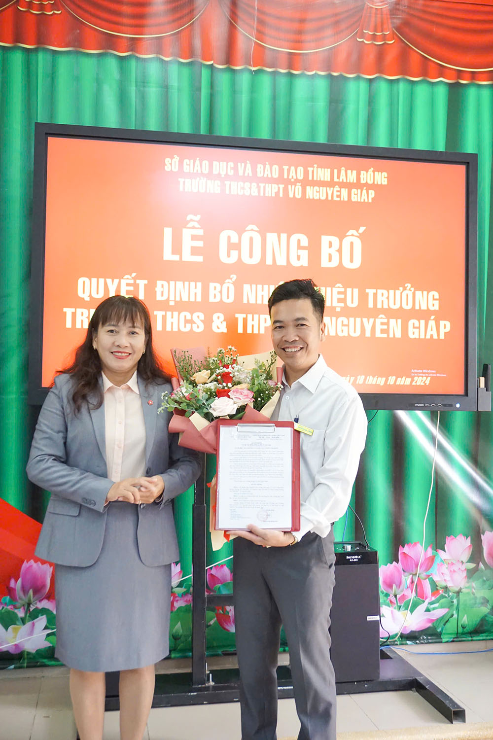 Ông Nguyễn Văn Lưỡng được bổ nhiệm giữ chức vụ Hiệu trưởng Trường THCS-THPT Võ Nguyên Giáp