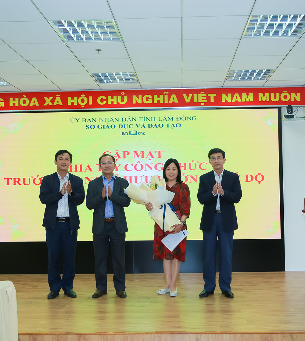 Chia tay cô Nguyễn Thị Hồng Diễm – Ghi nhận một chặng đường cống hiến tận tâm cho ngành Giáo dục