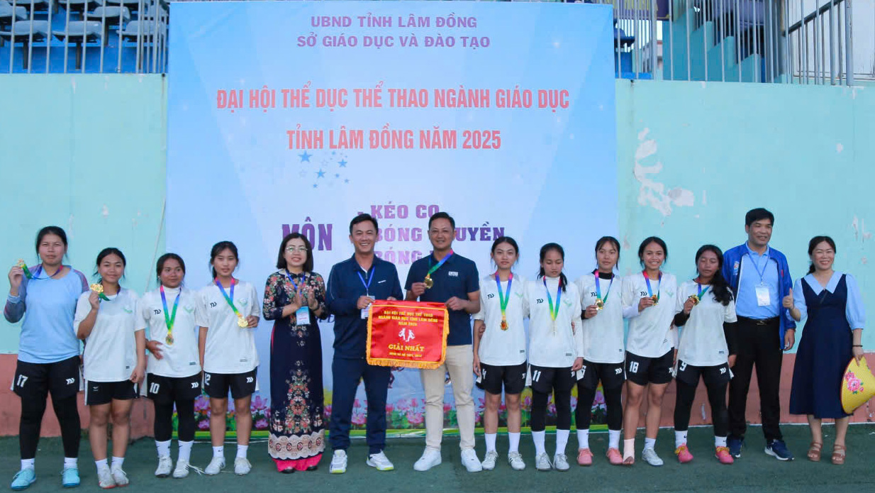 Vui học ở trường dân tộc nội trú
