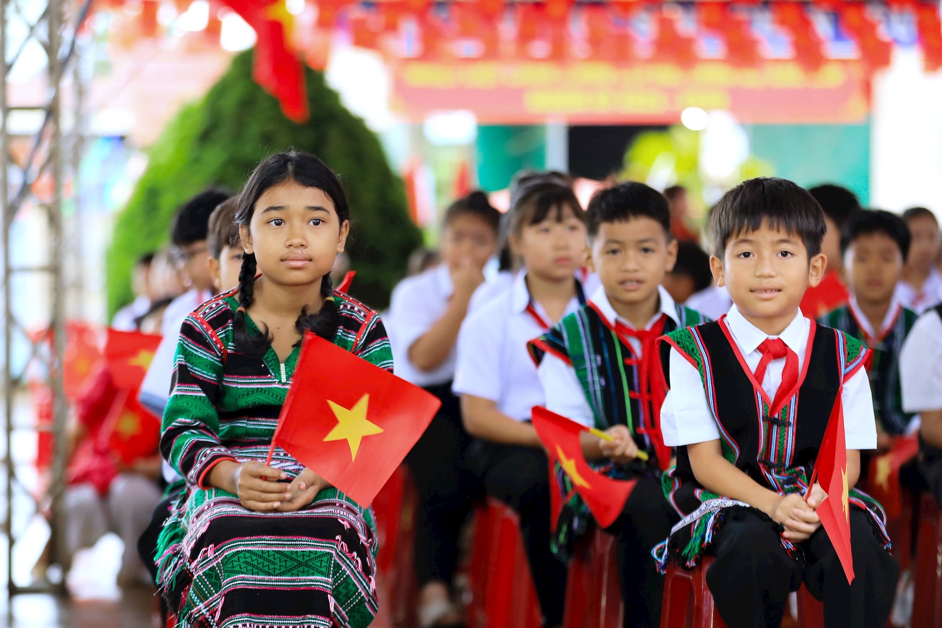Chính phủ ban hành Nghị định số 238/2025/NĐ-CP về chính sách học phí