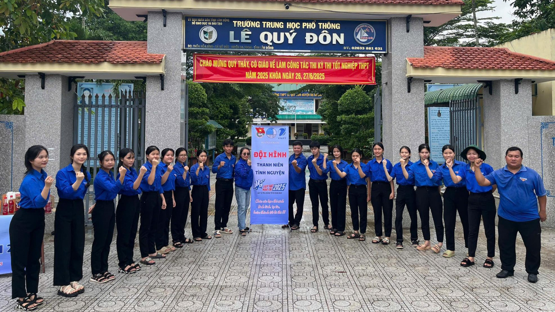 Đạ Huoai: 23 đội hình thanh niên xung kích tiếp sức mùa thi