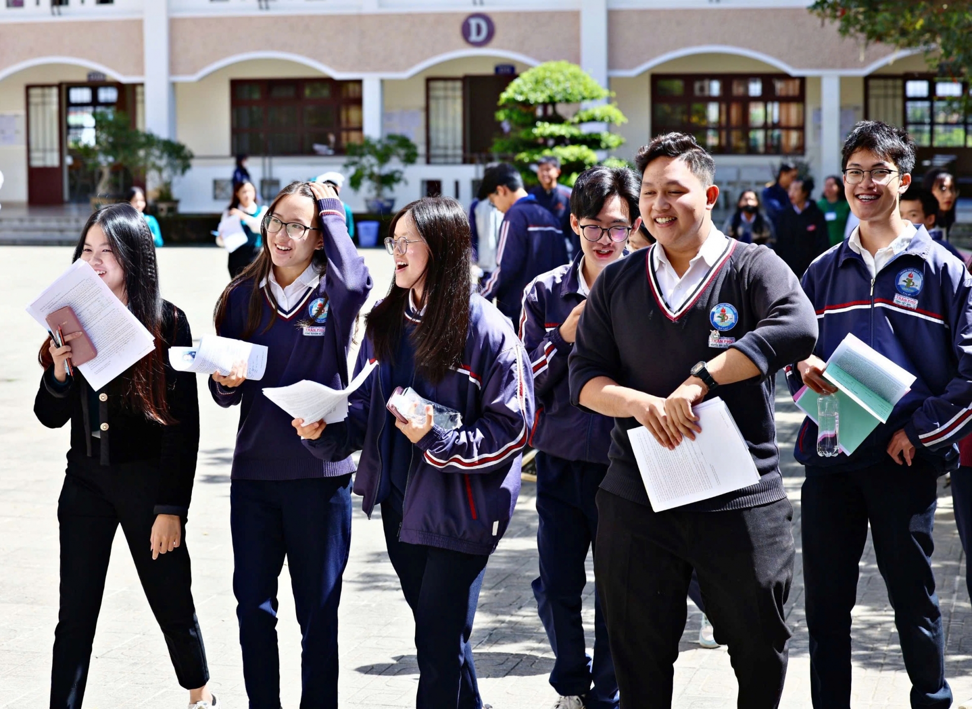 Kết thúc buổi thi đặc biệt