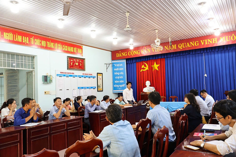 Trường “làng” có 100% học sinh đậu tốt nghiệp THPT