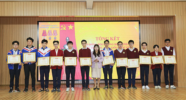 Sở Giáo dục và Đào tạo Lâm Đồng tổ chức tổng kết Hội đồng bồi dưỡng học sinh giỏi dự thi học sinh giỏi quốc gia THPT năm học 2022-2023