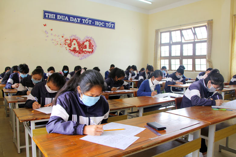 Bảo Lộc: Hỗ trợ cho 39 thí sinh tham dự Kỳ thi THPT năm 2022 có hoàn cảnh khó khăn