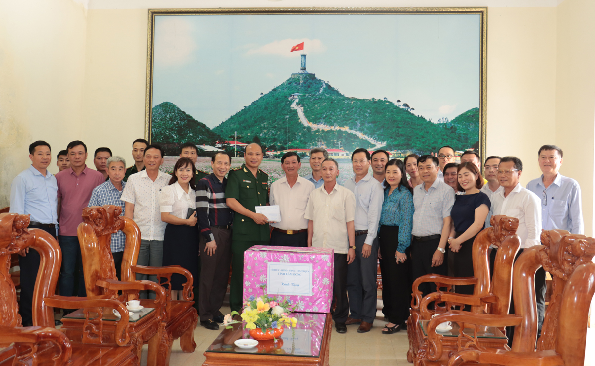 Đoàn công tác tỉnh Lâm Đồng thăm, làm việc tại Hà Giang