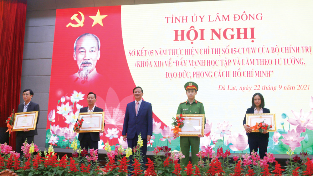 SƠ KẾT 2 NĂM THỰC HIỆN KẾT LUẬN SỐ 01-KL/TW VỀ TIẾP TỤC THỰC HIỆN CHỈ THỊ SỐ 05-CT/TW CỦA BỘ CHÍNH TRỊ (KHÓA XII) “VỀ ĐẨY MẠNH HỌC TẬP VÀ LÀM THEO TƯ TƯỞNG, ĐẠO ĐỨC, PHONG CÁCH HỒ CHÍ MINH”: