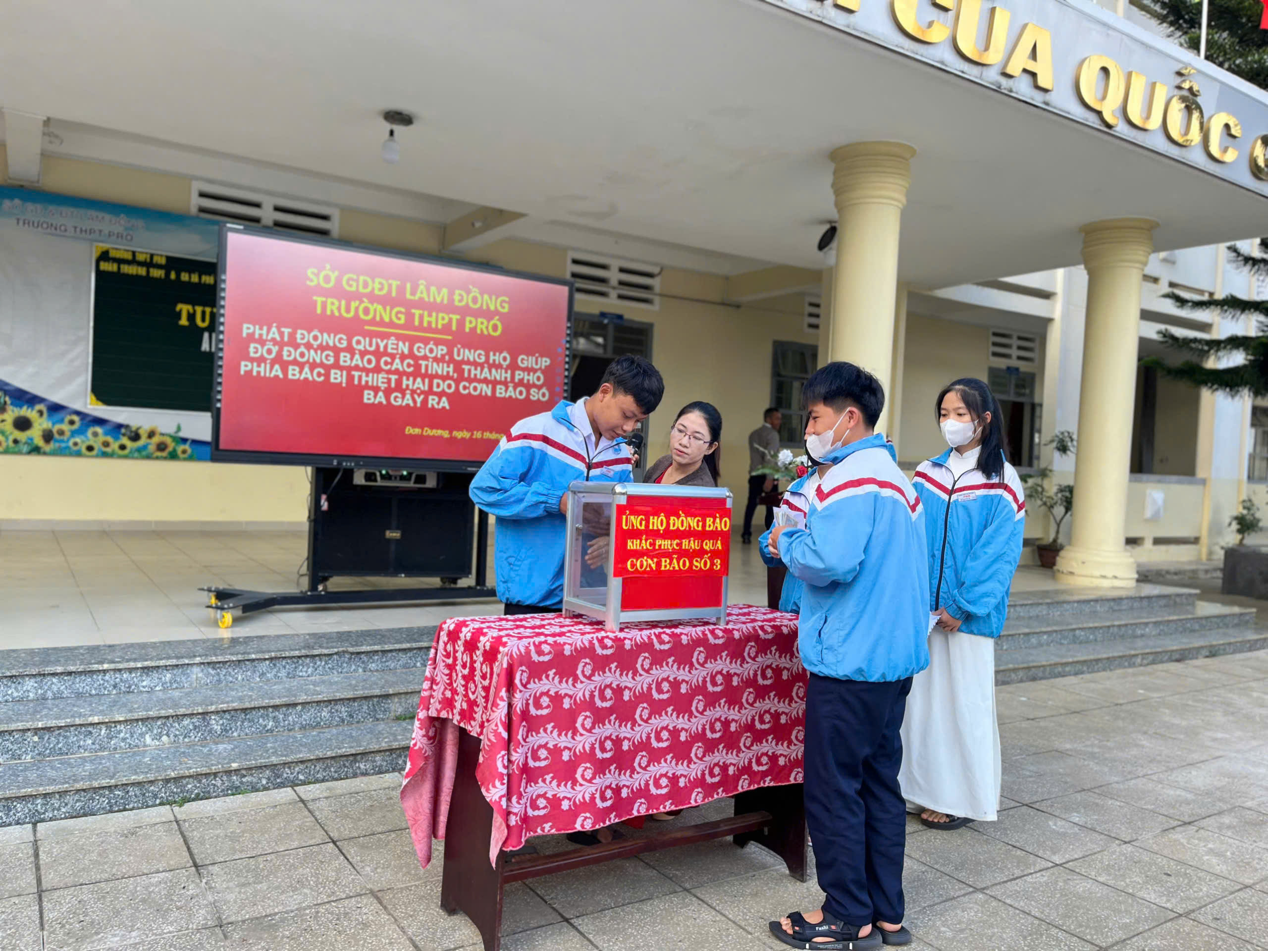 CĐCS TRƯỜNG THPT PRÓ PHỐI HỢP PHÁT ĐỘNG CHƯƠNG TRÌNH QUYÊN GÓP ỦNG HỘ ĐỒNG BÀO MIỀN BẮC 