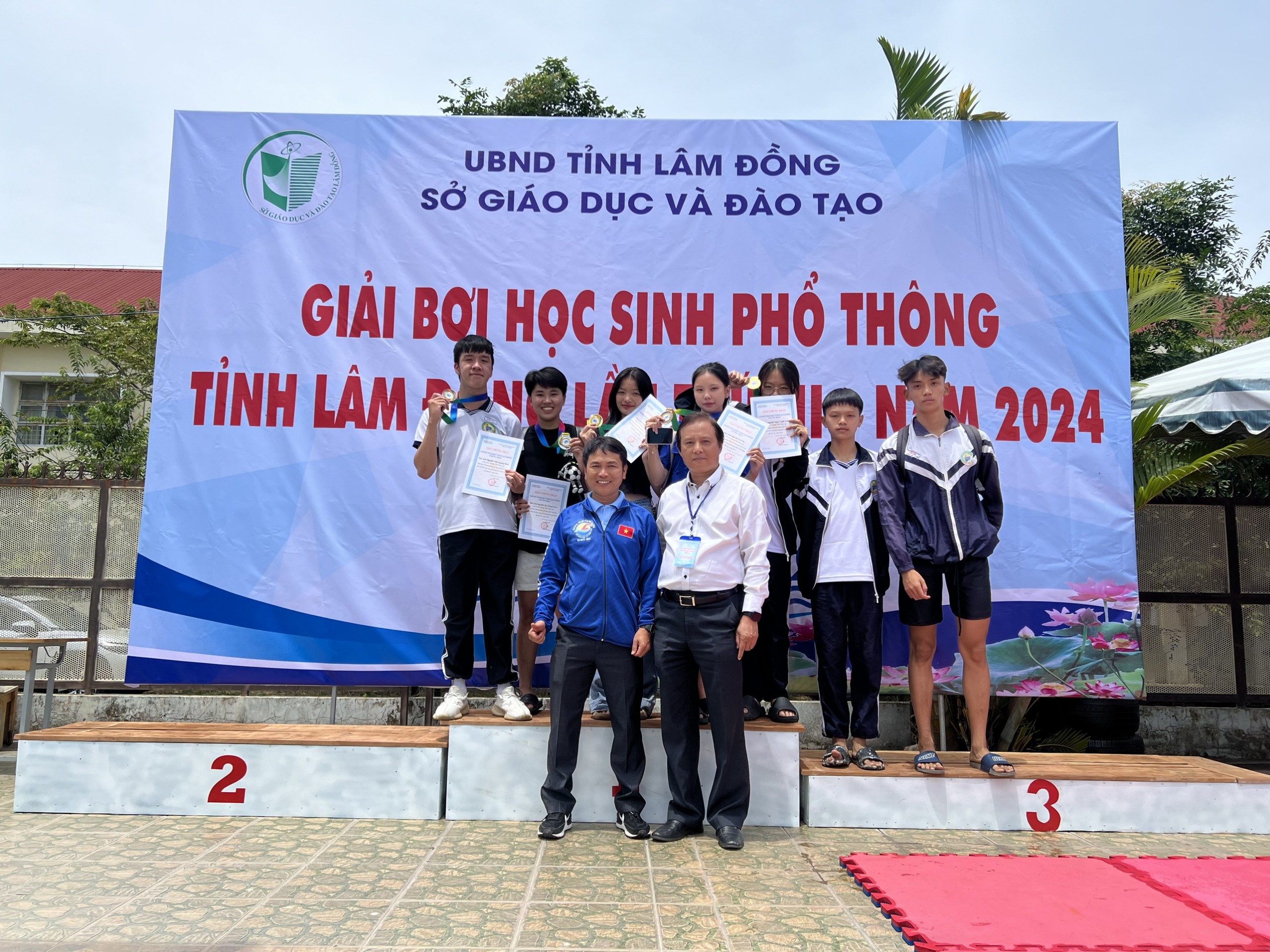 Trường THPT Bảo Lộc đạt hạng Nhất giải Bơi học sinh tỉnh Lâm Đồng lần thứ III năm 2024