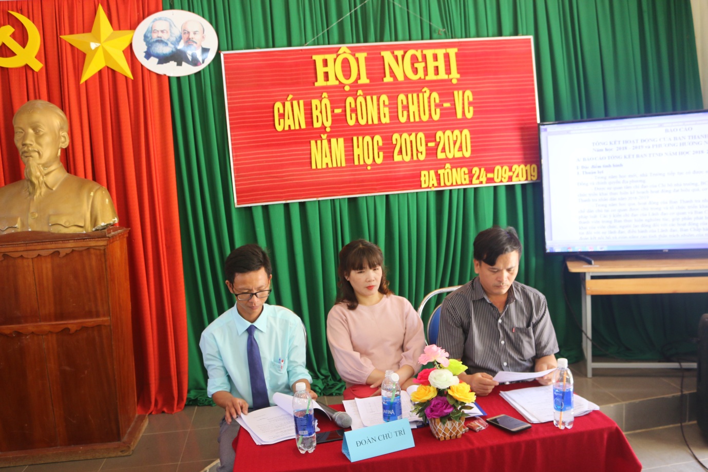 Trường THPT Đạ Tông tổ chức Hội nghị cán bộ, công chức, viên chức năm học 2019-2020