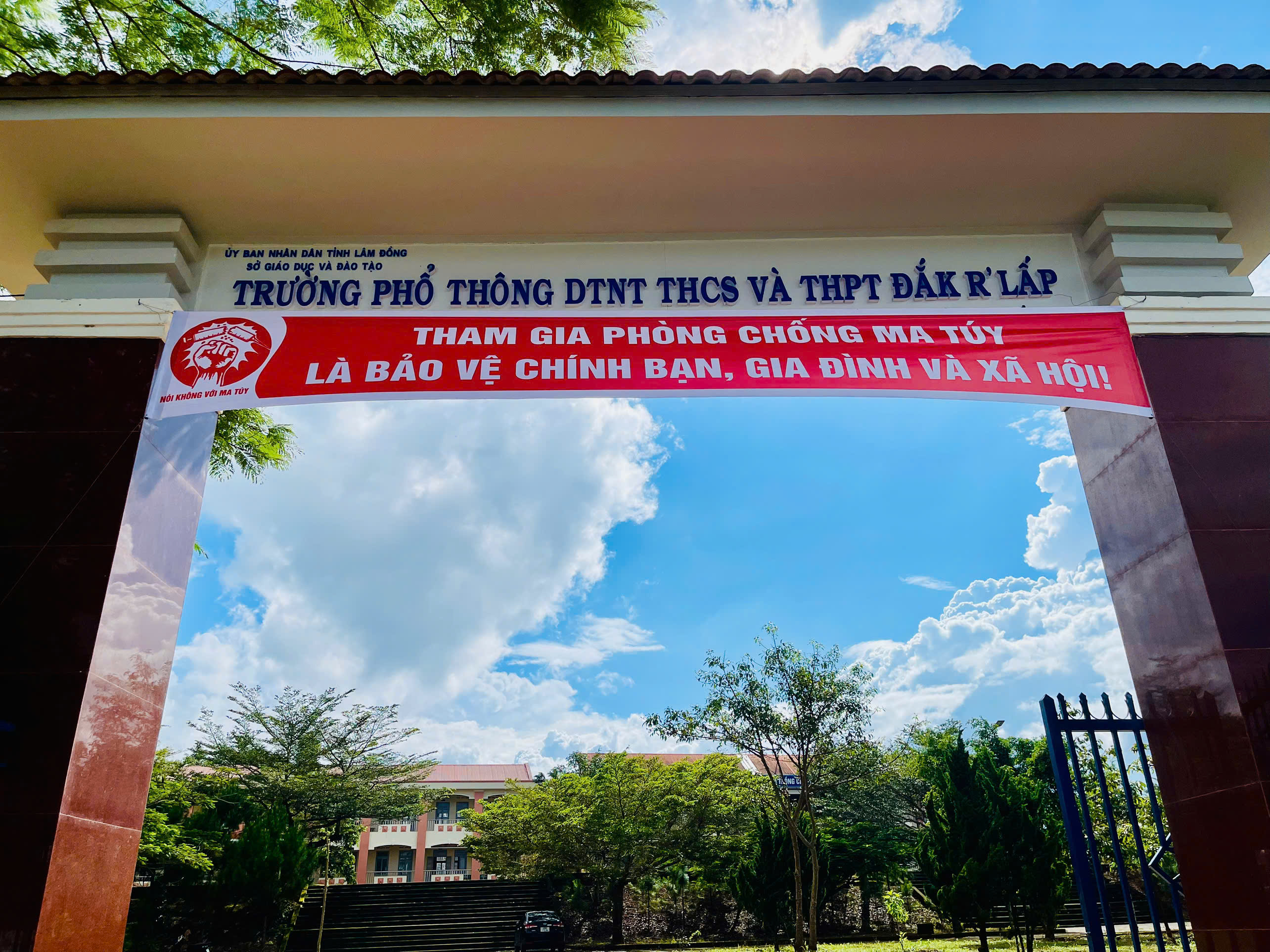 Sở Giáo dục và Đào tạo Lâm Đồng tiếp tục triển khai tuyên truyền, phổ biến giáo dục pháp luật về phòng, chống ma túy trong trường học năm học 2025 - 2026