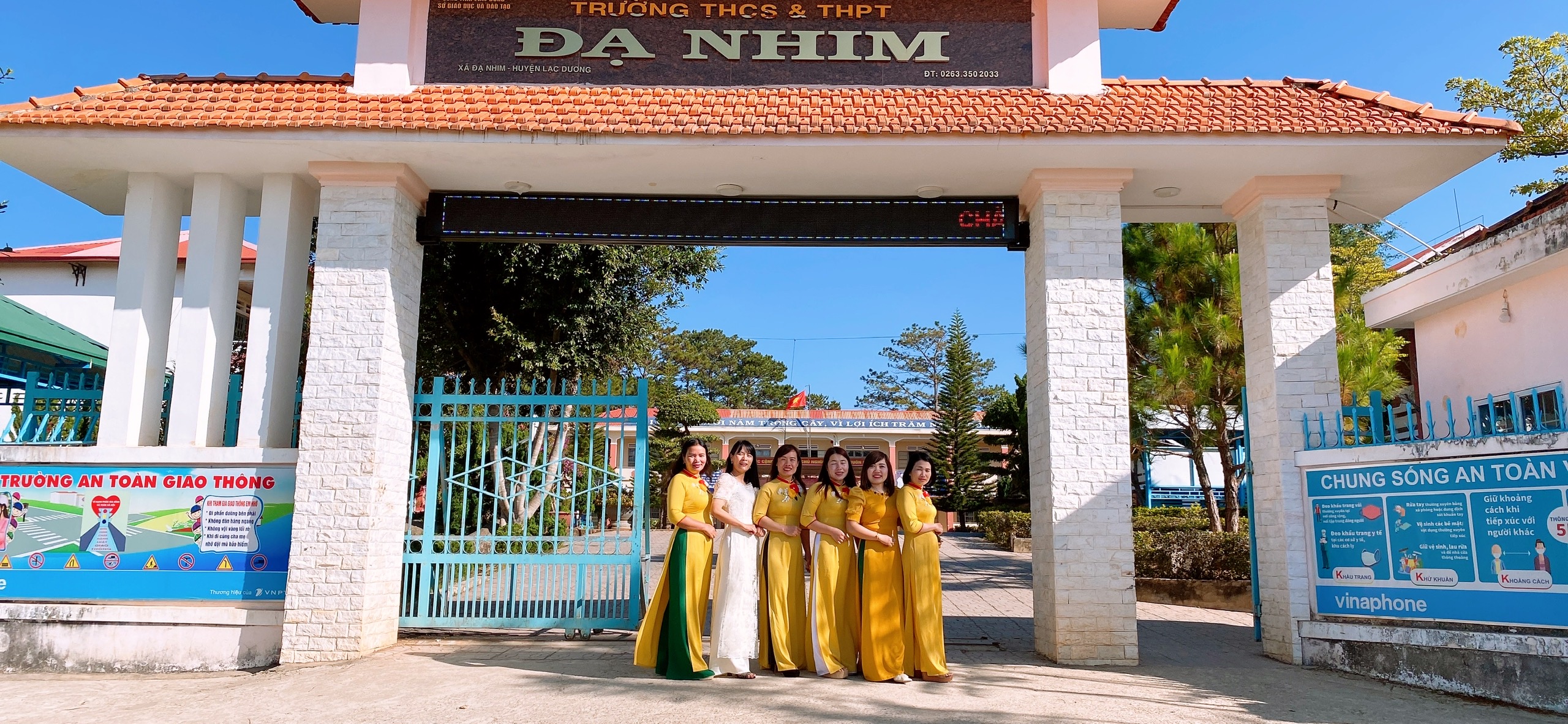 Hưởng ứng Tuần lễ Áo dài Việt Nam năm 2023- Trường THCS&THPT Đạ Nhim