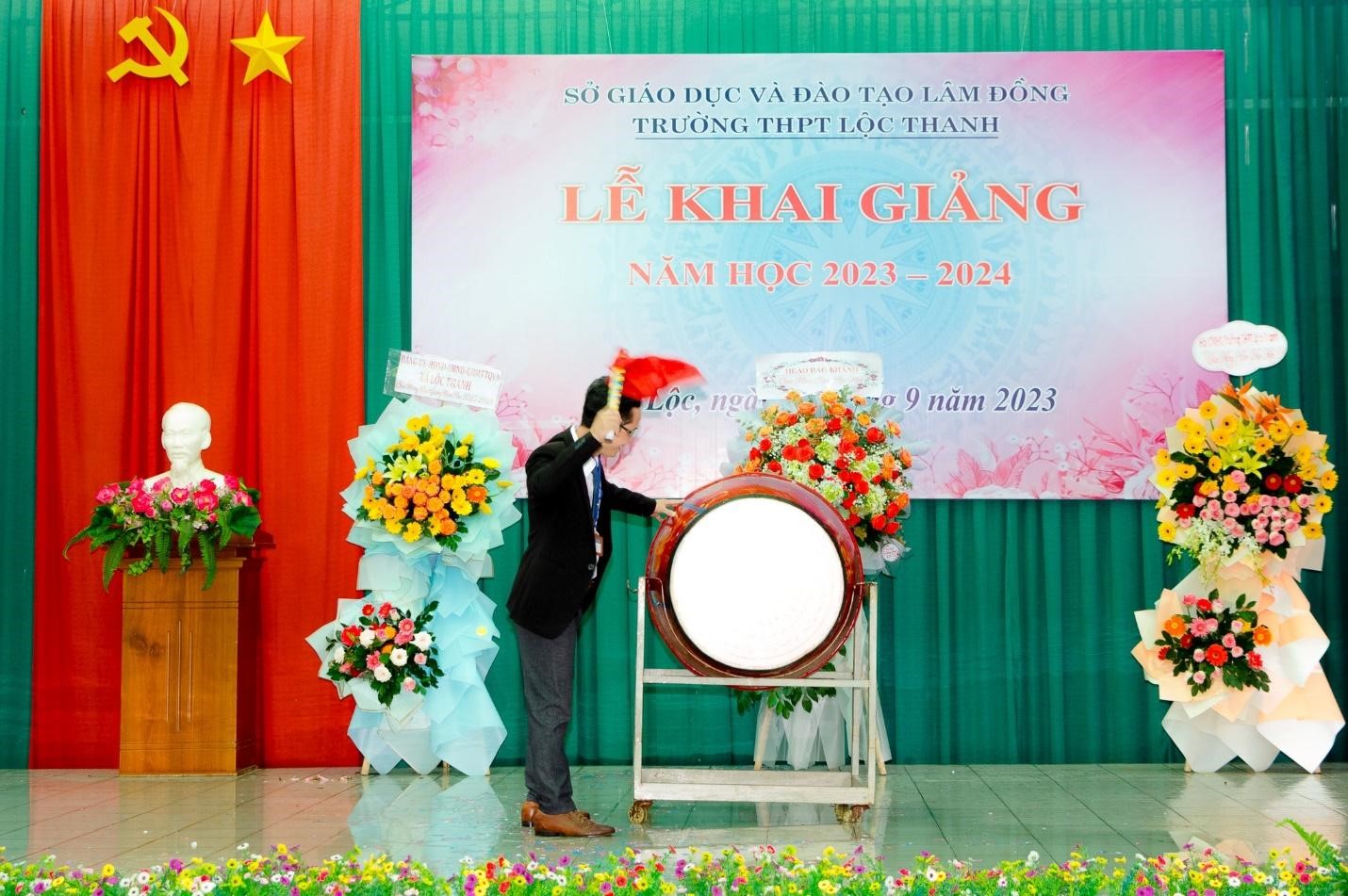 Trường THPT Lộc Thanh long trọng tổ chức Lễ khai giảng năm học 2023-2024
