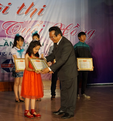 Tổng kết và trao giải Hội thi "Giai điệu tuổi hồng" tỉnh Lâm Đồng lần thứ XI năm 2015