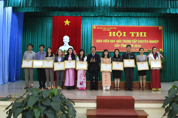 Tổng kết Hội thi giáo viên dạy giỏi trung cấp chuyên nghiệp năm 2014