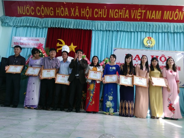 Công đoàn trường THPT Bảo Lâm tổ chức thành công Đại hội Công đoàn cơ sở nhiệm kỳ 2017 - 2022