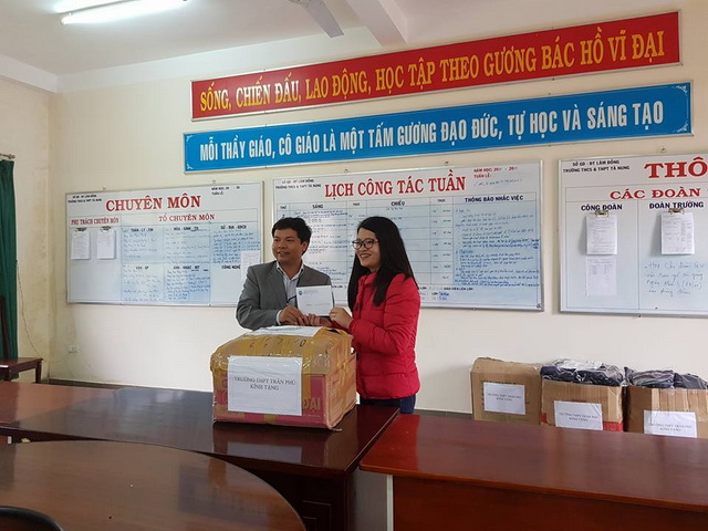Giao lưu và trao đổi kinh nghiệm với trường THCS-THPT Tà Nung