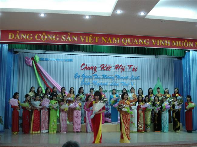 Hội thi "Cô giáo tài năng, thanh lịch cấp ngành lần thứ 5" tỉnh Lâm Đồng