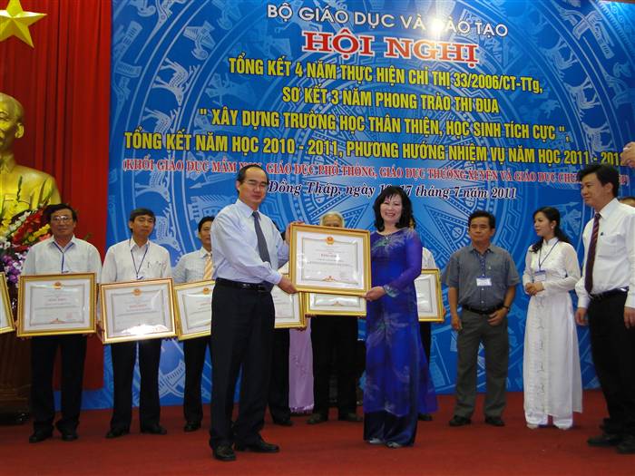 Hội nghị tổng kết năm học 2010-2011 và triển khai nhiệm vụ năm học 2011-2012