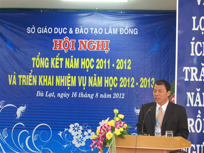 Hội nghị tổng kết năm học 2011-2012 và triển khai nhiệm vụ năm học 2012-2013