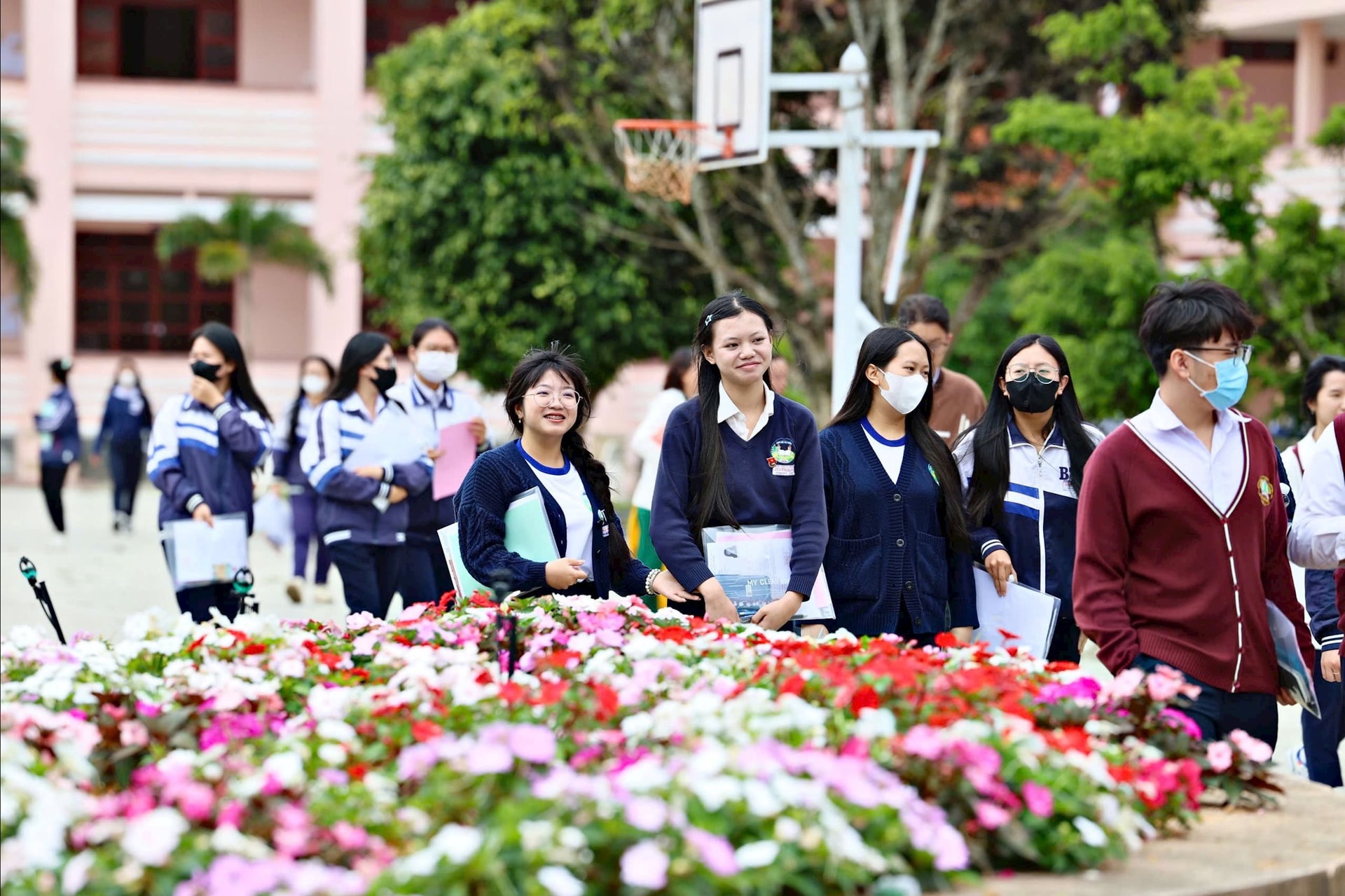 Dạy học 2 buổi/ngày, giảm tình trạng học thêm, dạy thêm không đúng quy định