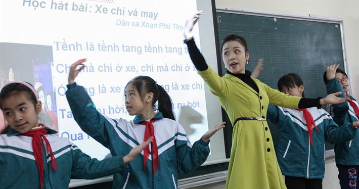 Hướng dẫn việc mời chuyên gia, nghệ nhân, nghệ sĩ tham gia hoạt động giáo dục trong trường phổ thông