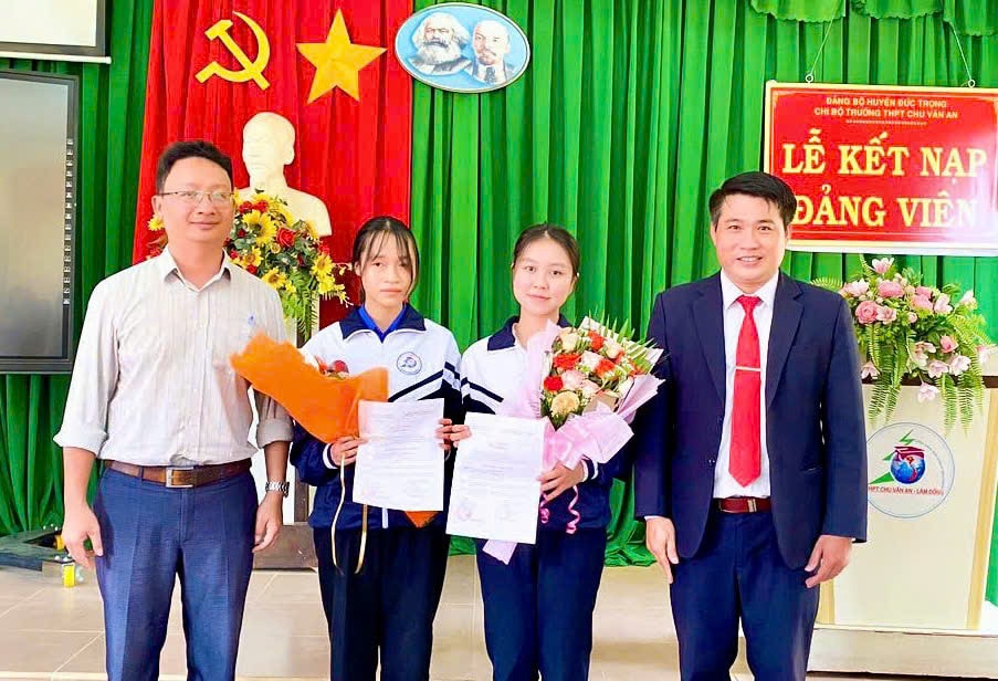 Những đảng viên trẻ tiên phong ở Tây Nguyên - Kỳ cuối: Sức bật từ những 'hạt giống đỏ'