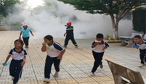 Trường tiểu học Tam Thanh tổ chức tuyên truyền và thực hành phòng cháy chữa cháy cho học sinh