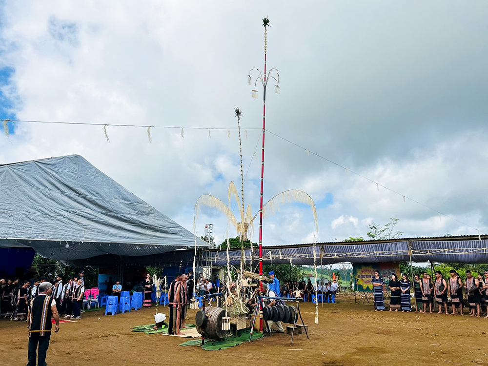 Tái hiện “Lễ Cầu mùa” – gắn kết cộng đồng, giữ gìn bản sắc văn hóa dân tộc