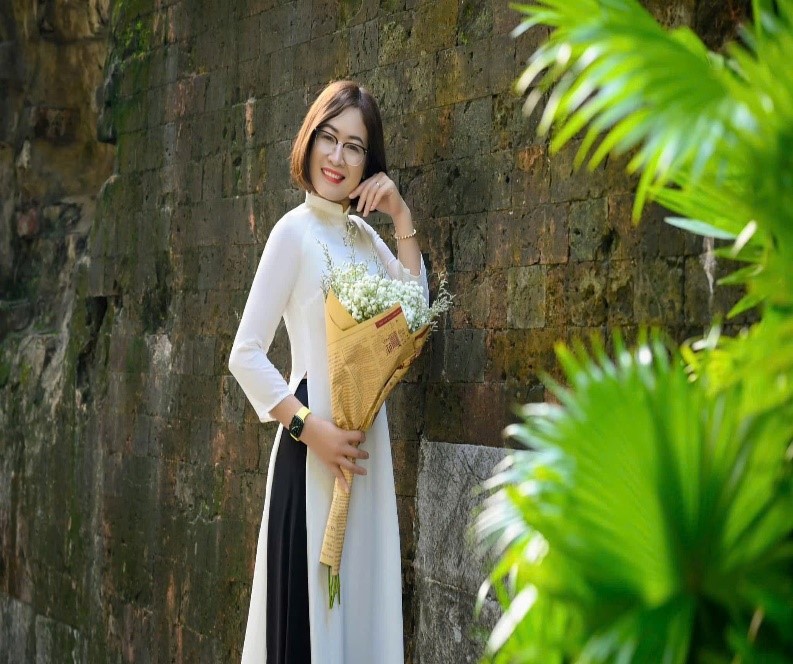 Dấu chân người gieo chữ