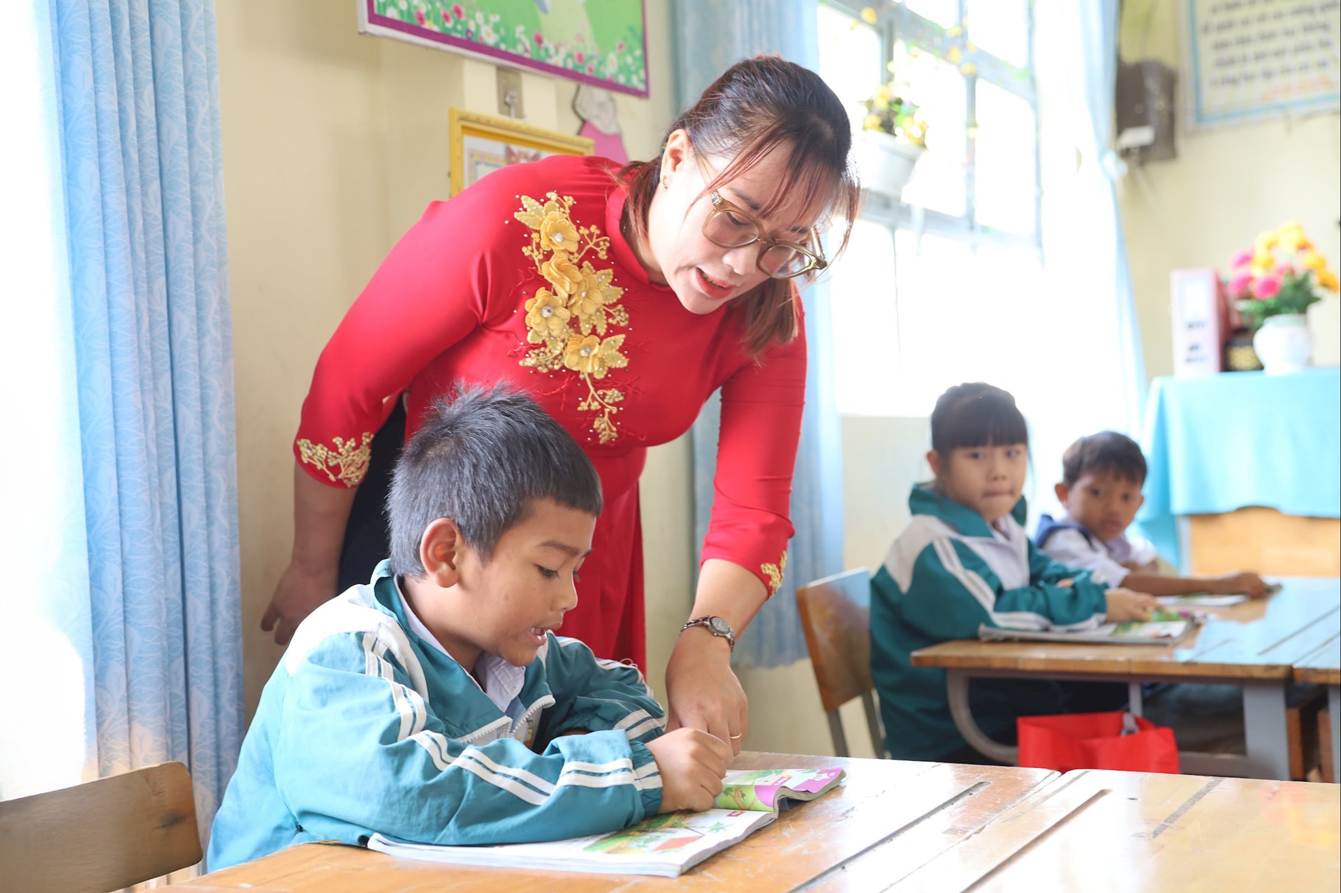 Lặng lẽ gieo chữ nơi vùng đất Lâm Hà