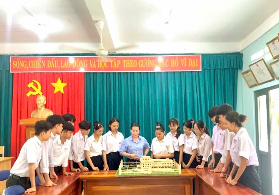 Cô Nguyễn Thị Bích Diễm: khi Lịch sử vượt ra ngoài trang sách