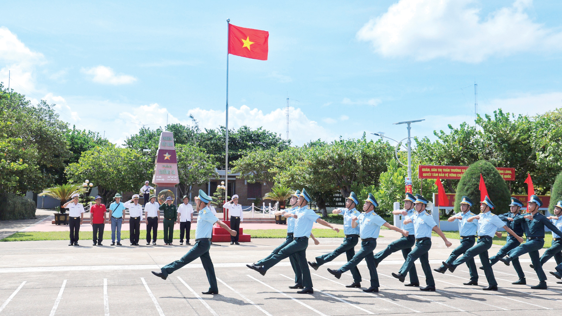 Để người dân Nam Tây Nguyên hiểu và yêu biển, đảo hơn